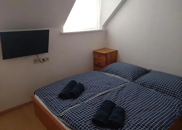 Ferienhaus Diana Lak Iii. Tokol